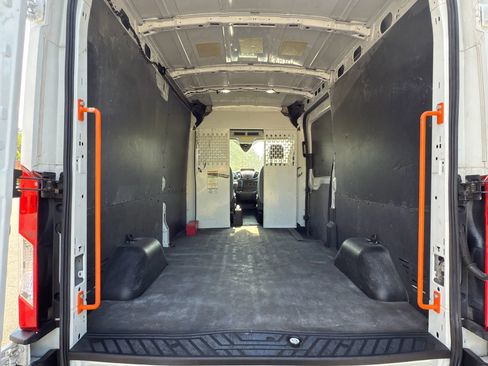 Used 2019 Ford Transit 150 148 Medium Roof image 10