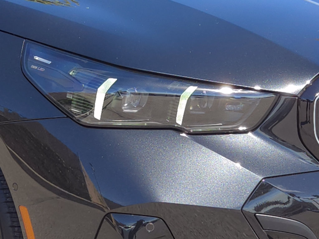 Used 2026 BMW 530i w/ M Sport Package RWD image 7