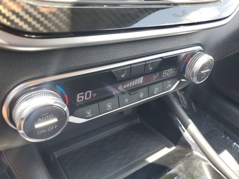 Certified 2025 Nissan Altima 2.5 SR w/ SR Premium Package FWD image 25