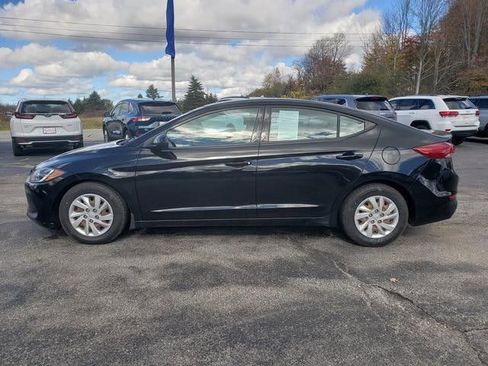 Used 2017 Hyundai Elantra SE image 4