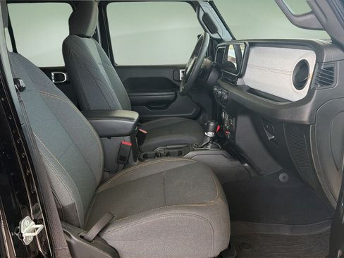 Used 2024 Jeep Wrangler Unlimited AWD/4WD image 11