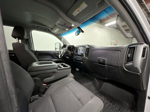 Used 2018 Chevrolet Silverado 2500 LT image 25