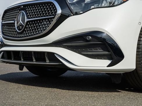 New 2026 Mercedes-Benz E 450 4MATIC Sedan image 14
