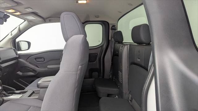 Used 2022 Nissan Frontier S w/ Technology Package RWD image 16