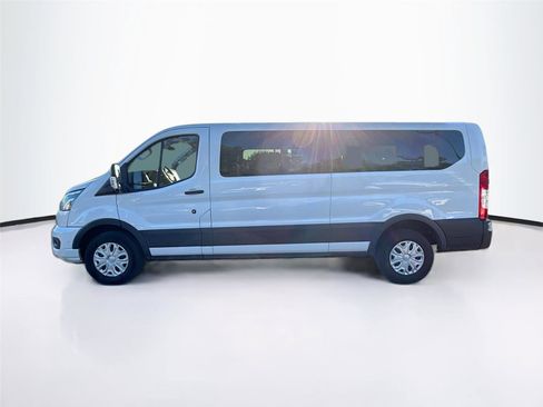 Used 2023 Ford Transit 350 XLT image 4