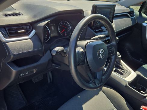 Used 2022 Toyota RAV4 XLE image 12