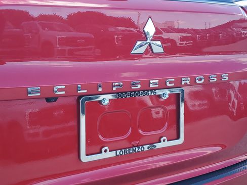 Used 2022 Mitsubishi Eclipse Cross LE image 10