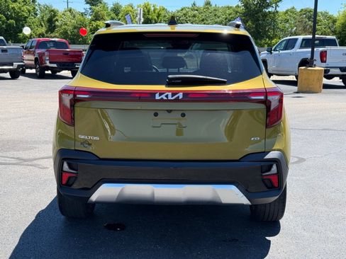 Used 2024 Kia Seltos SX w/ SX Sunroof Package AWD/4WD image 7