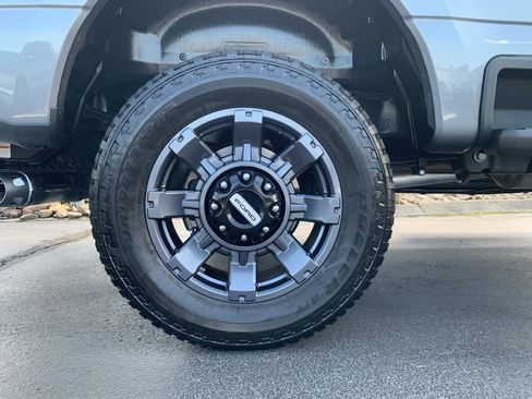 Used 2024 Ford F250 Lariat w/ Sport Appearance Package image 33