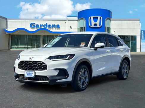 New 2027 Honda HR-V LX image 3