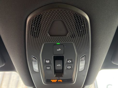 Used 2024 Porsche Cayenne AWD/4WD image 35