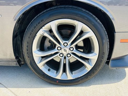 Used 2021 Dodge Challenger R/T RWD image 33
