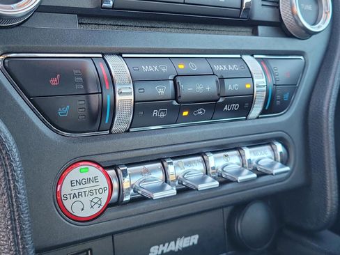 Used 2017 Ford Mustang Premium image 27