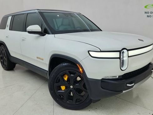 Used 2024 Rivian R1S Adventure AWD/4WD image 90