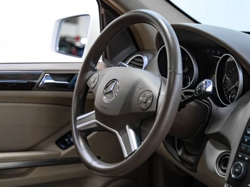 Used 2011 Mercedes-Benz ML 350 BlueTEC 4MATIC image 8