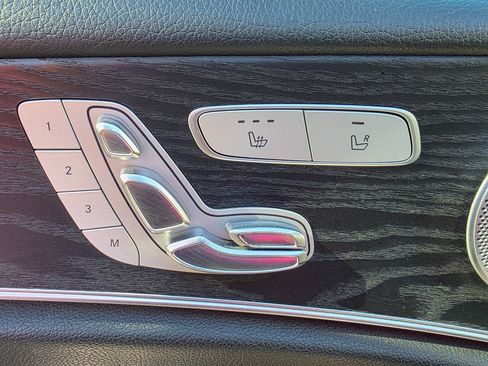 Used 2017 Mercedes-Benz E 300 image 11