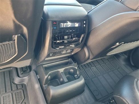 Certified 2024 Jeep Grand Cherokee L Altitude image 8