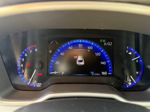 Used 2019 Toyota Corolla XSE image 11