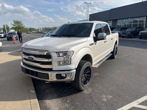 Used 2015 Ford F150 Lariat w/ Equipment Group 502A Luxury AWD/4WD image 2