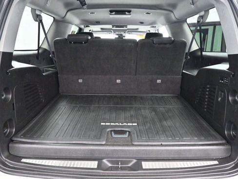 Used 2017 Cadillac Escalade ESV Luxury image 9