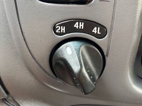 Used 2002 Ford F150 Lariat AWD/4WD image 7