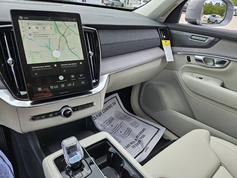 New 2026 Volvo XC90 B6 Ultra w/ Protection Package Premier image 13