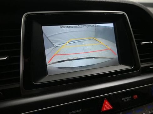 Used 2018 Hyundai Sonata Sport w/ Tech Package 05 FWD image 18
