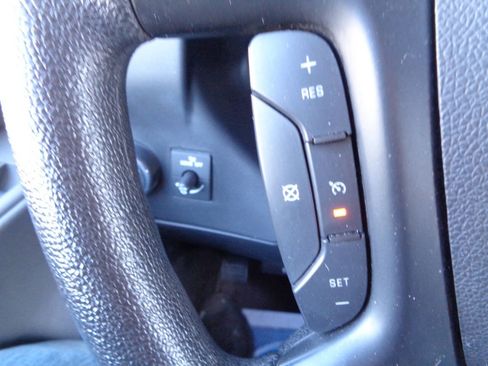 Used 2016 GMC Savana 3500 LT w/ LT Preferred Equipment Group image 26