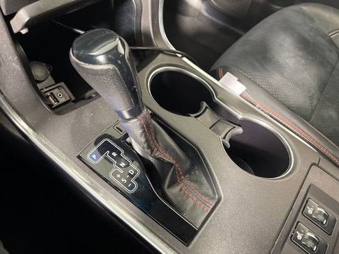 Used 2016 Toyota Camry XSE image 22