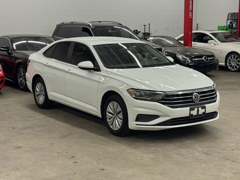 Used 2019 Volkswagen Jetta S w/ Driver Assistance Package FWD image 9