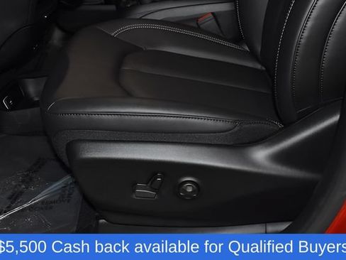 New 2026 Chrysler Pacifica Select w/ S Appearance Package FWD image 13