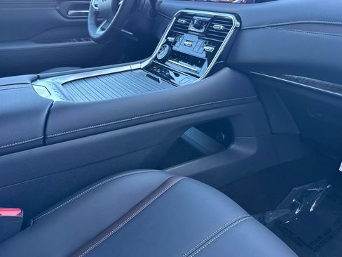 New 2025 Nissan Armada SL image 14