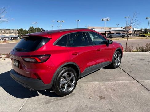 Used 2025 Ford Escape ST-Line AWD/4WD image 8