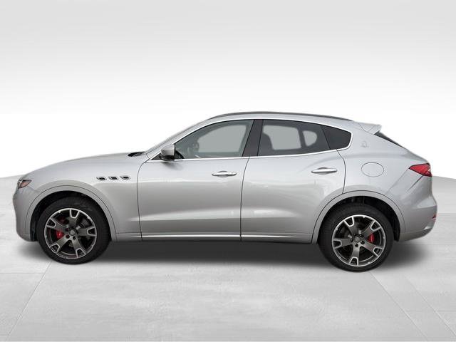 Used 2017 Maserati Levante w/ Sport Package AWD/4WD image 5