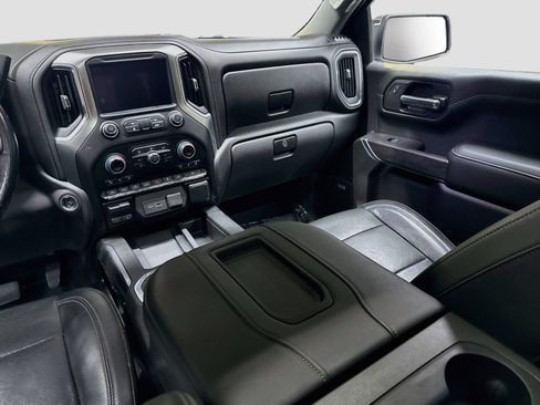 Used 2019 Chevrolet Silverado 1500 LTZ w/ LTZ Premium Package AWD/4WD image 28