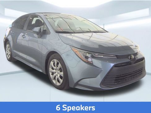 Used 2023 Toyota Corolla LE FWD image 5