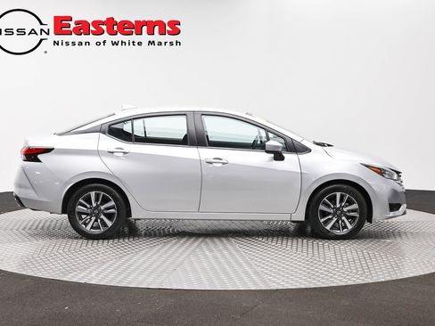Used 2025 Nissan Versa SV FWD image 4