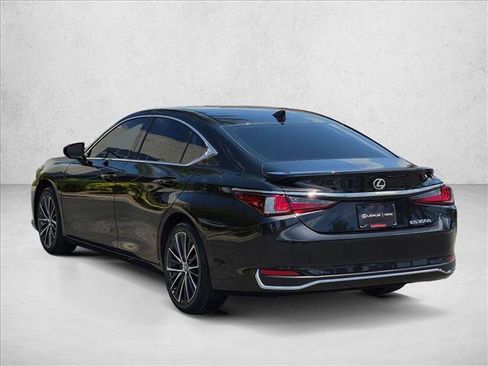 Used 2025 Lexus ES 300h w/ Premium Package FWD image 8