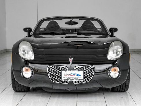 Used 2006 Pontiac Solstice Convertible w/ Power Package RWD image 3