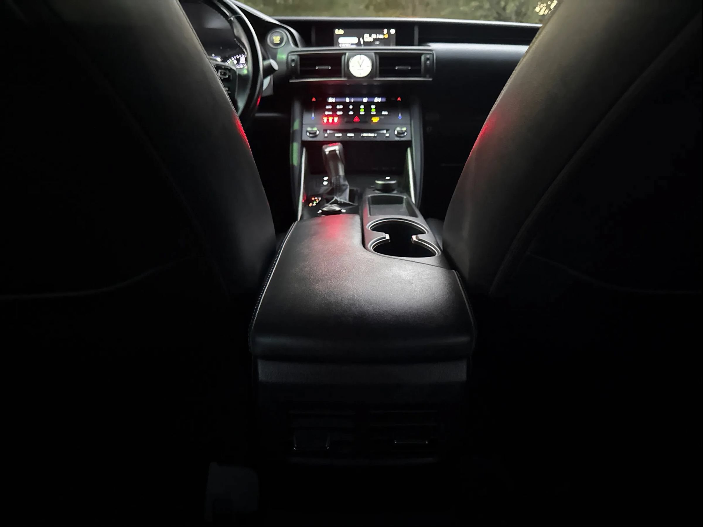 Used 2017 Lexus IS 200t w/ Premium Package RWD image 25