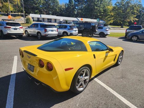 Used 2007 Chevrolet Corvette Coupe w/ Preferred Equipment Group image 5