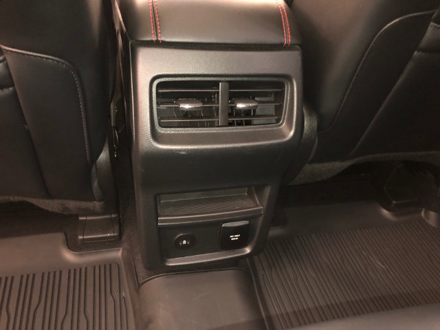 Used 2023 Ford Edge ST-Line AWD/4WD image 30