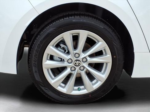 Certified 2026 Toyota Corolla XLE image 6