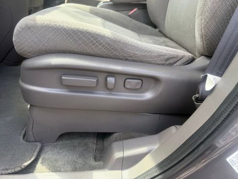 Used 2015 Honda Odyssey EX image 12