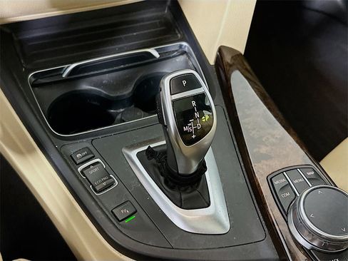 Used 2018 BMW 328d xDrive Sedan image 22