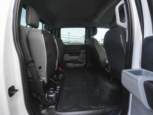 Used 2024 Ford F350 XL w/ Snow Plow/Camper Package image 37