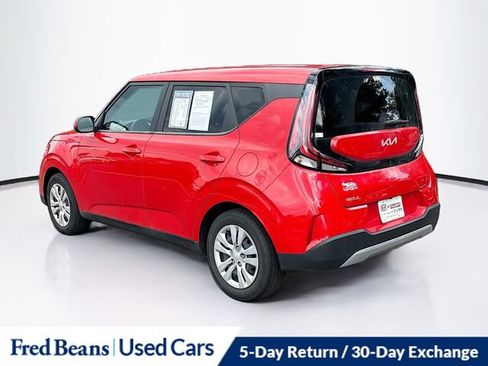 Used 2023 Kia Soul LX FWD image 6