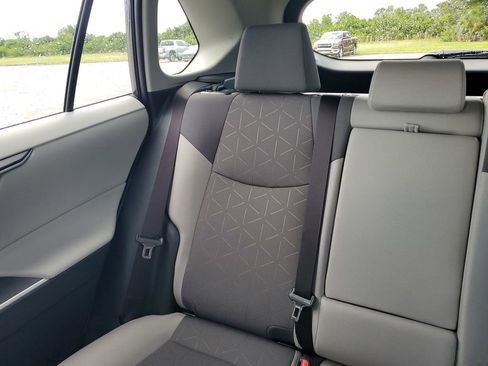 Used 2025 Toyota RAV4 XLE image 12