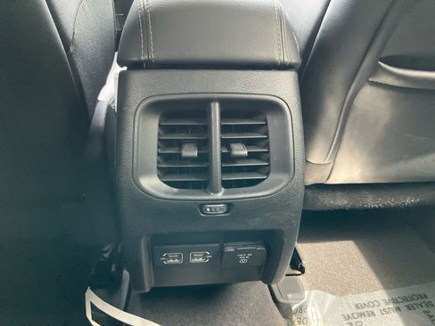 Used 2023 Jeep Cherokee Altitude Lux AWD/4WD image 28