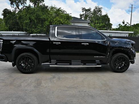 Used 2023 GMC Sierra 1500 Denali AWD/4WD image 6